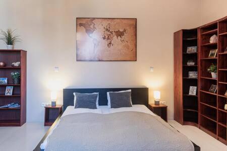 Charming Flat In The Center Apartment Budapest Luaran gambar