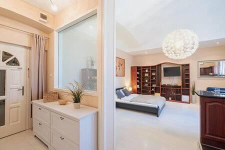 Charming Flat In The Center Apartment Budapest Luaran gambar